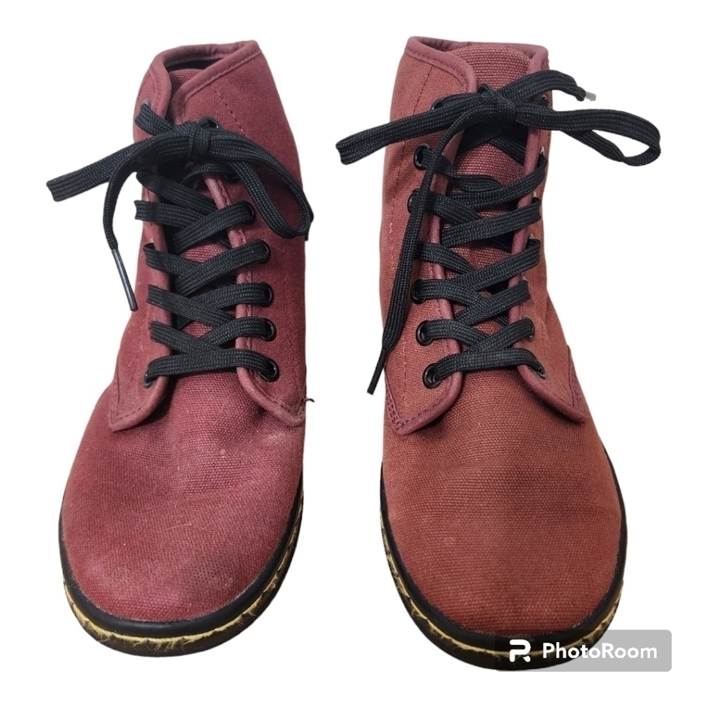 Dr Martens High Top Burgandy Canvas Boots Size‎ 5